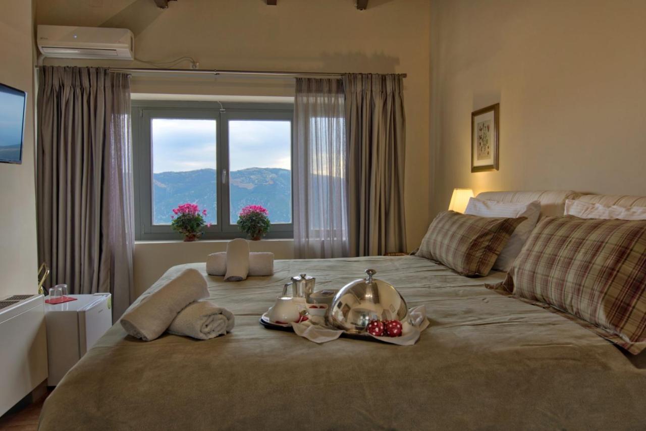 Aegli Arachova Hotell Exteriör bild