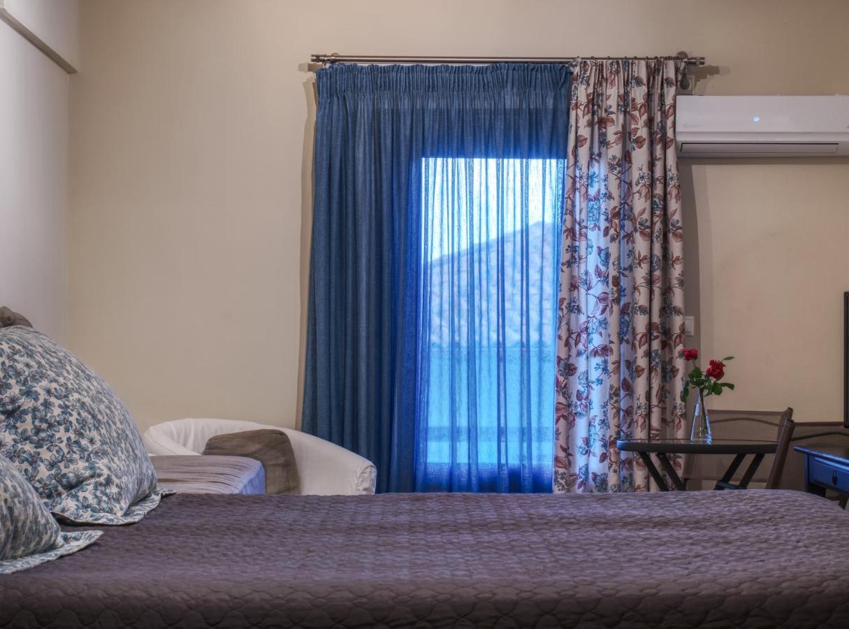 Aegli Arachova Hotell Exteriör bild