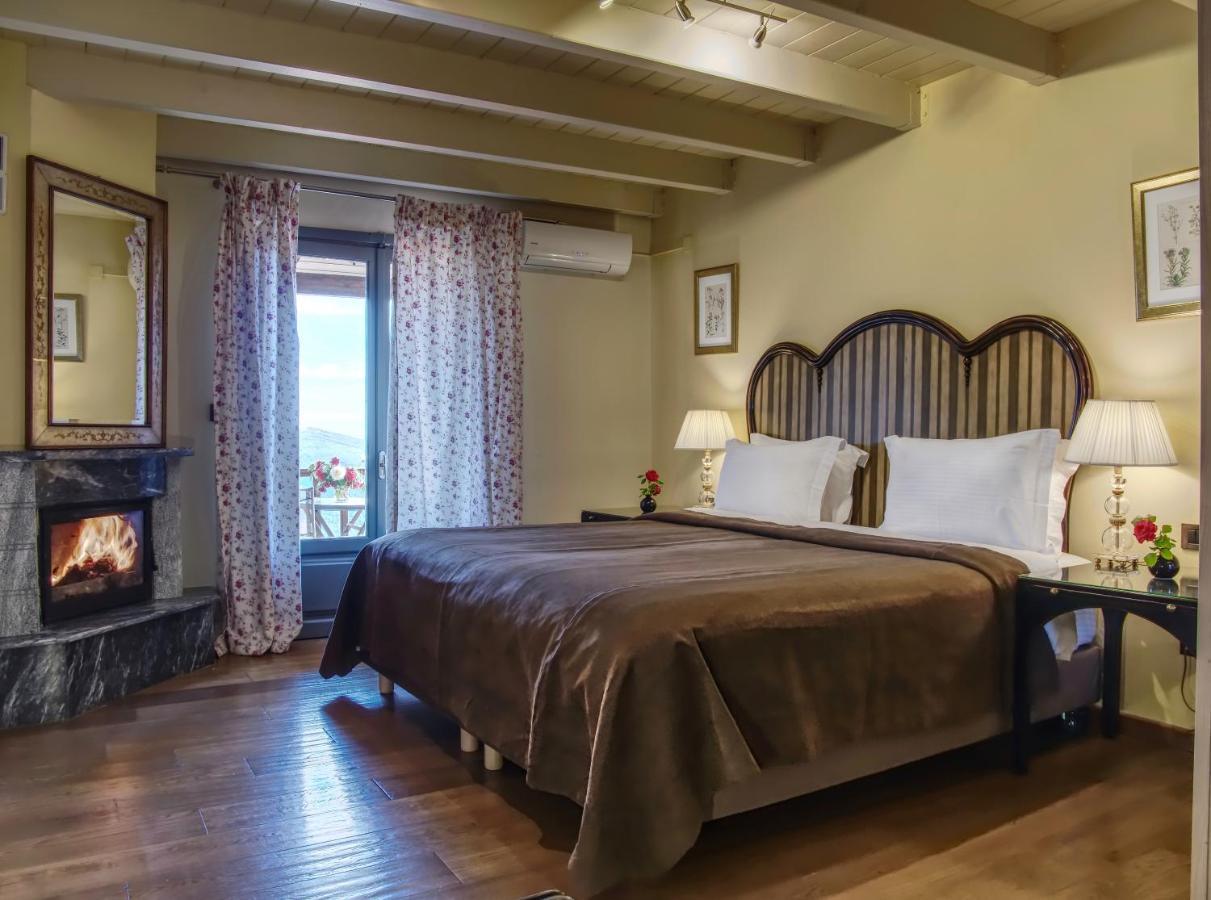 Aegli Arachova Hotell Exteriör bild