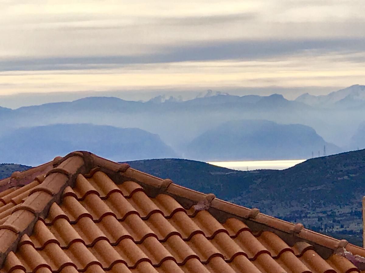 Aegli Arachova Hotell Exteriör bild
